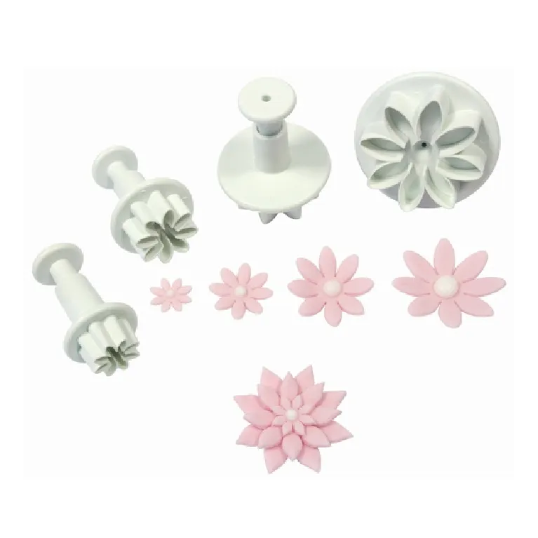 Découpoirs poussoirs PME marguerite 4 pièces