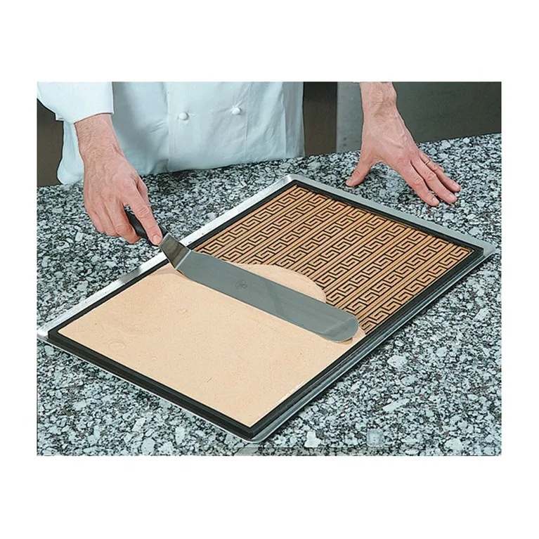 Tapis relief arabesque 600 x 400 mm