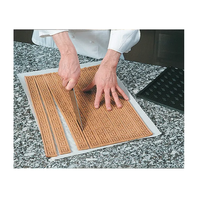 Tapis relief arabesque 600 x 400 mm