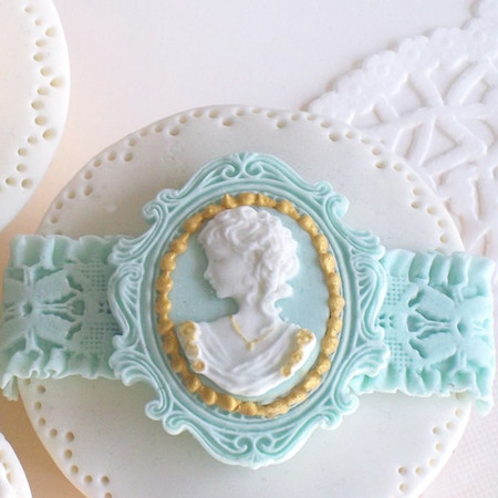 Moule Katy Sue camée ovale