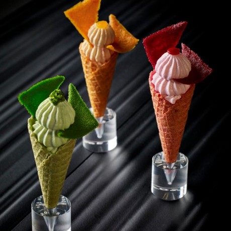 Cônes salés betterave La Rose Noire Ø30 x 70 mm (72 pièces)